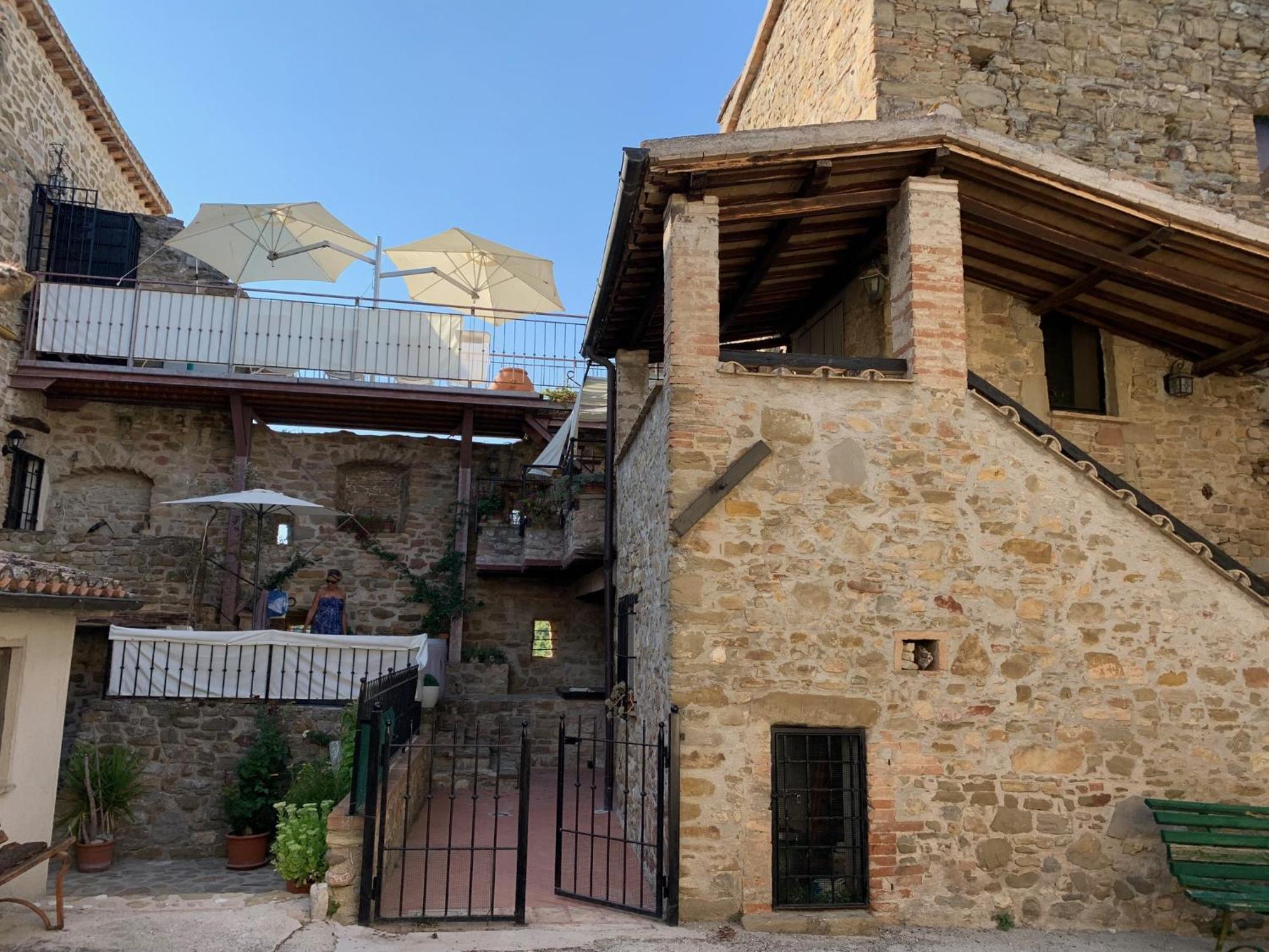 Appartamento Castello Di Francocci Spoleto Esterno foto